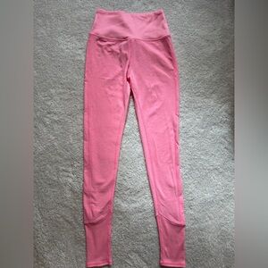 ALO Yoga High-Waist Alosoft Lounge Leggings in pink heather